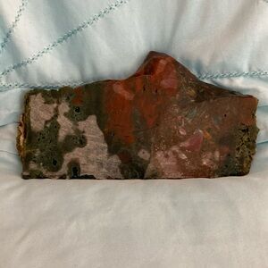 Ocean Jasper Raw Slab. NWOT Superior Coloring. Weight is .068.